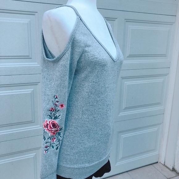 Cold shoulder sweatshirt/ XS - Picture 4 of 4